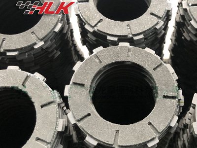 選購摩擦片時應(yīng)該考慮什么